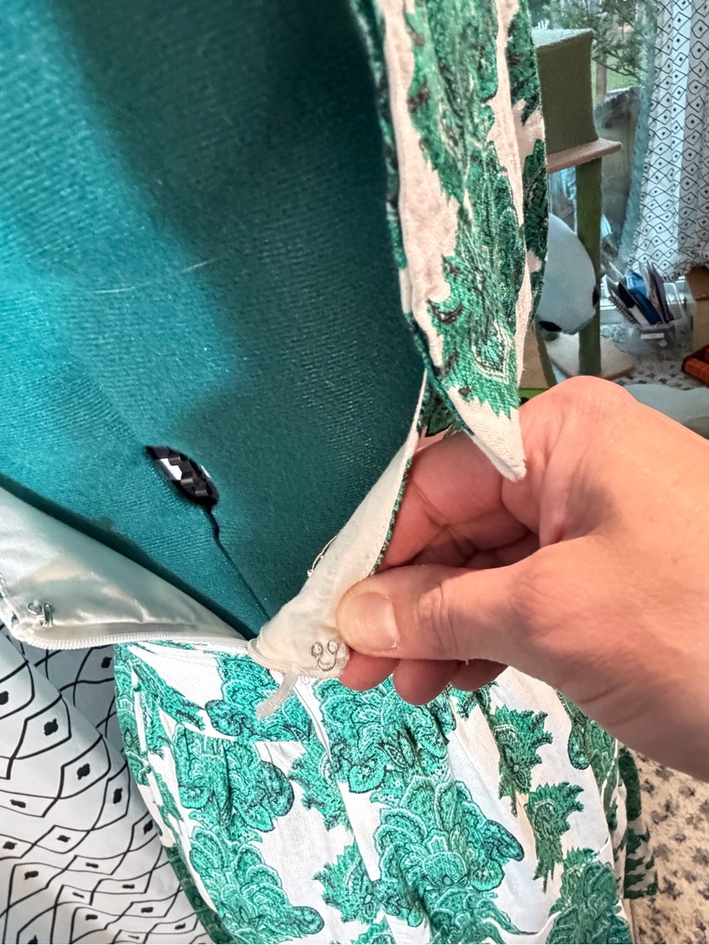 House of Harlow 1960 Green and Cream Tie-Shoulder Maxi Dress - Picture 8 of 11